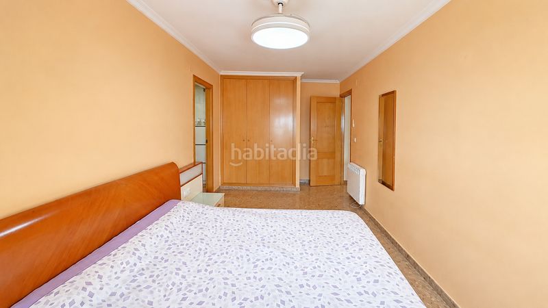 Foto f489d5f3-22c9-4c8b-b0f0-722a8ece340d. Flat with heating in Cheste