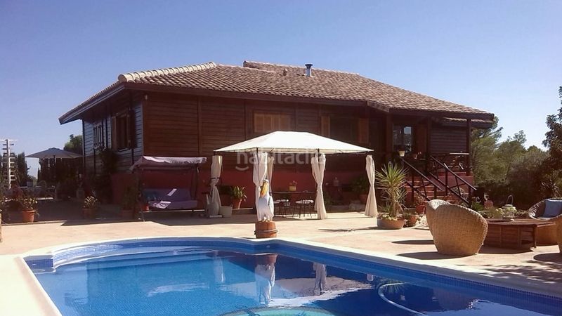 Foto 12e166a7-ba8a-4c0e-83ec-815d7dade0eb. Chalet  en Vilamarxant