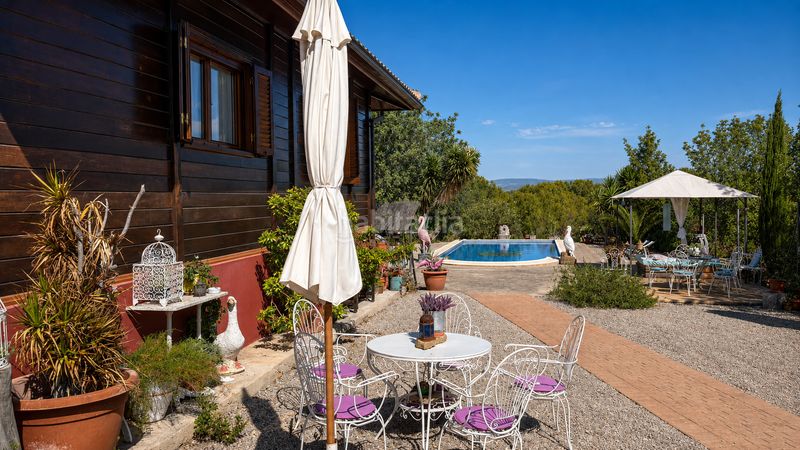 Foto c376683b-0e7a-4aa2-84f9-4250ff3919ce. Chalet  en Vilamarxant
