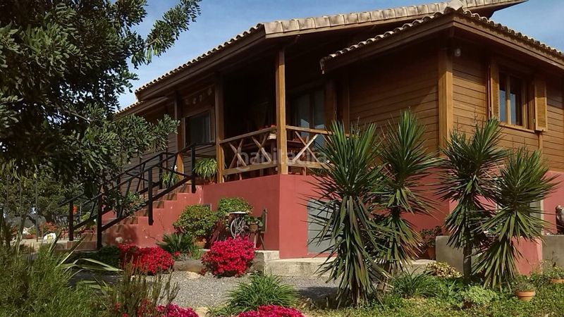 Foto f82fb119-3327-429e-a517-92e1b8874d3c. Chalet  en Vilamarxant