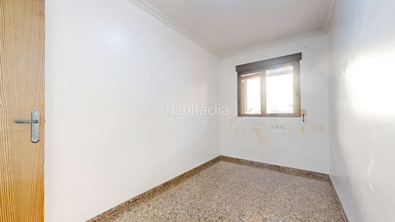 Foto 10ab5dff-9ac4-4d2b-a608-3367a05b4f78. Pis a Almussafes