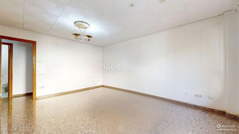 Foto 5fcb5435-f359-4185-a410-2f60fbc354e7. Pis a Almussafes