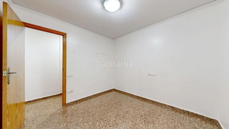 Foto a0beef78-65b4-4c00-bc14-d081bfe0390c. Pis a Almussafes