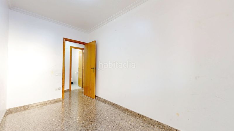 Foto ddb77cf6-f96c-4729-9864-12f3e185f496. Pis a Almussafes