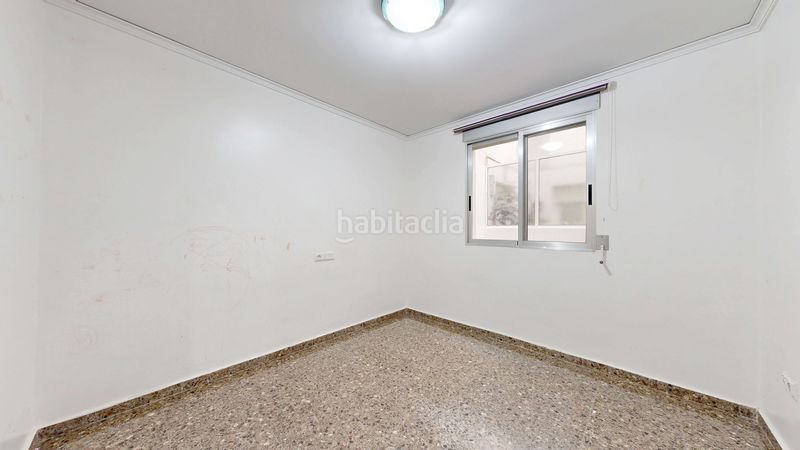 Foto f421b264-8a38-4f4a-af1e-3283e1692507. Pis a Almussafes