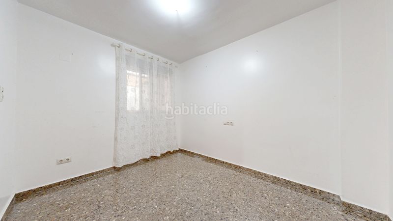 Foto fe5b2d12-8305-4ed3-8891-0a4548153a9d. Pis a Almussafes
