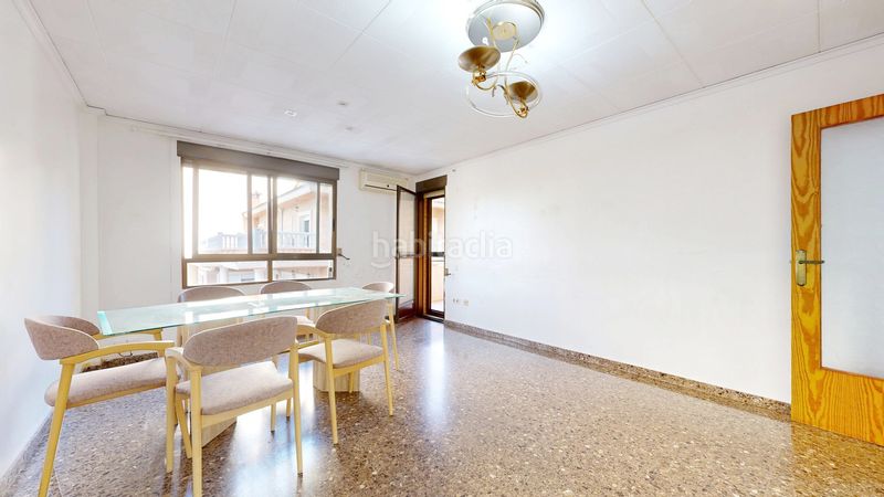 Foto ff5ae301-c211-4fbd-9ec2-15cd2d128a44. Pis a Almussafes