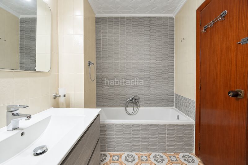 Foto c8d5279c-6e87-4fae-955f-c7d5c90a3ae7. Pis a Vall d´Uixó (la)