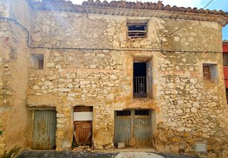 Maison  Calle alta. Casa de pueblo para restaurar completa en teresa castellón