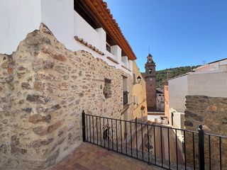 Casa a Matet. Oportunidad de inversión casa de pueblo totalmente reformada en