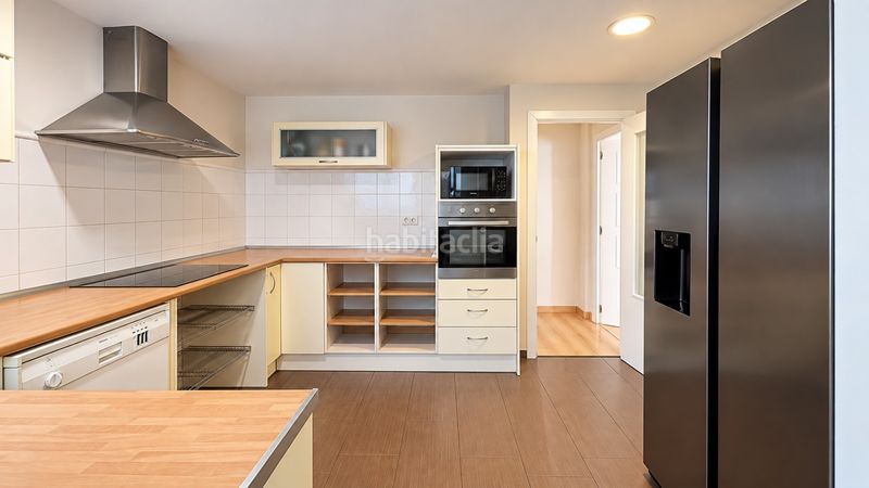 Foto eccfddf5-9bcc-4407-9451-8353c902e3a2. Flat in Serra