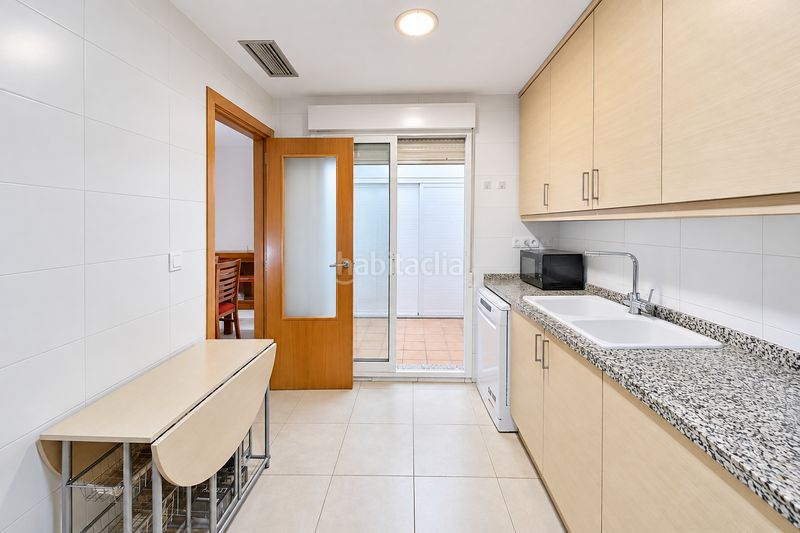 Foto 053527b8-5d6d-4640-9f8d-f2eb3b4e9292. Casa adossada amb calefacció a Beniarjó