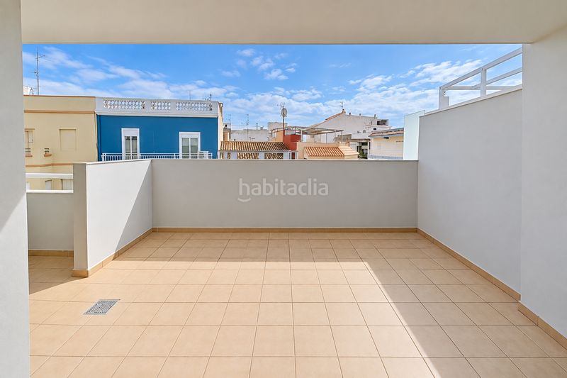 Foto 418013b6-f981-4b40-ad25-68d6b895ed86. Casa adossada amb calefacció a Beniarjó