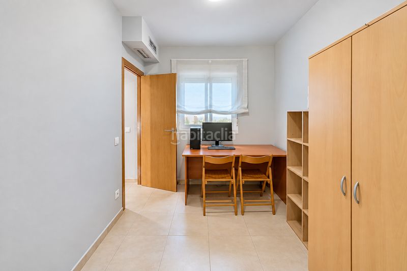 Foto 88e778c7-873a-4b37-ab90-f21a52a3e615. Casa adossada amb calefacció a Beniarjó