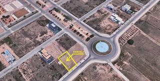 Wohngrundstück in Piscinas. Edificable orientación este