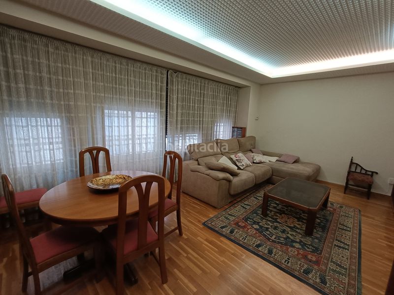 Foto 443f1893-3b70-40d9-9d12-e4d464bd2a47. Casa amb aparcament a Centro Burriana