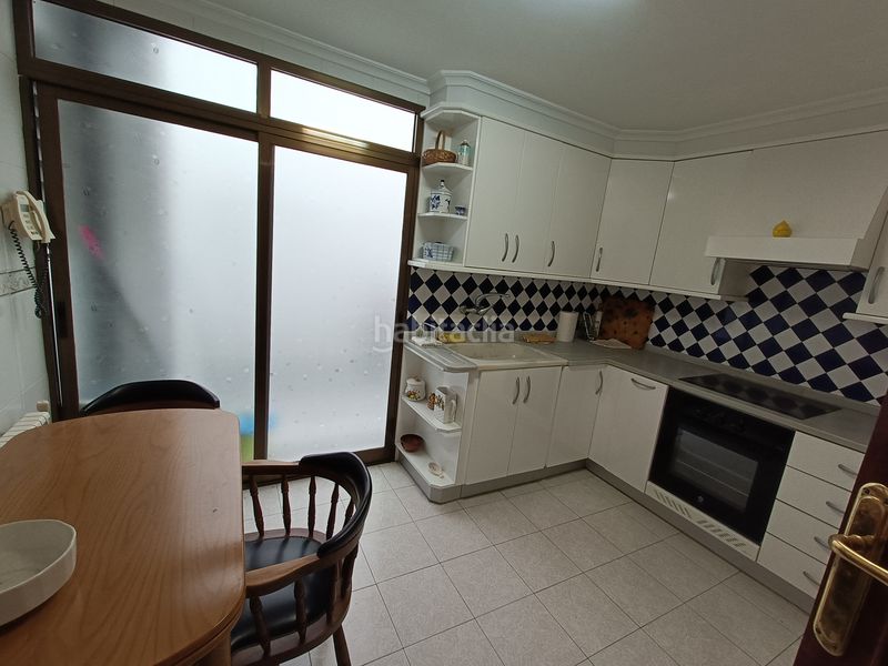 Foto b292e932-7ddb-48cd-9a38-d12711a95b58. Casa amb aparcament a Centro Burriana