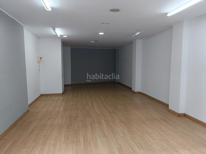 Foto 0f8e0302-d2bf-451c-b296-bae2e0e3bcce. Alquiler local comercial en el raval 61 local en centro en Burriana