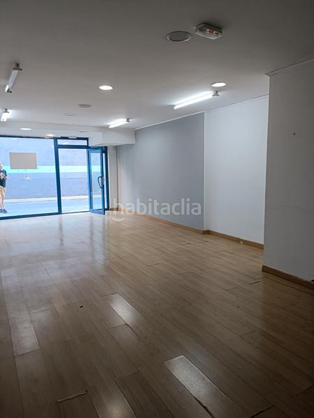 Foto 61371eba-63b1-4976-9965-1c893657dde0. Alquiler local comercial en el raval 61 local en centro en Burriana