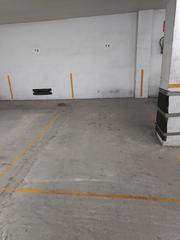 Aparcament cotxe  Avinguda nules. Plaza de garaje abierta
