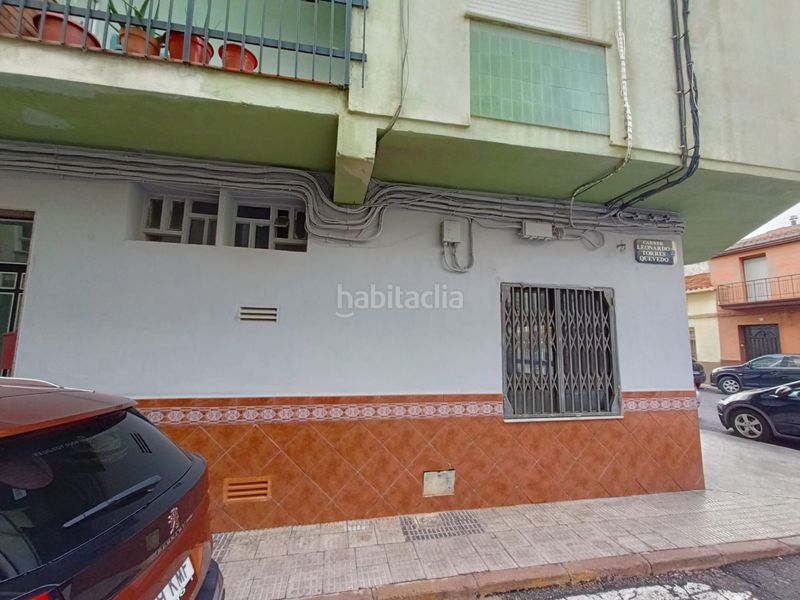 Foto 6e69460f-50fd-4d58-9261-a82fe512fb59. Local comercial local en esquina con mucha fachada en Burriana