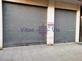Local commercial à Calle fuerzas armadas. Bajo comercial 300 m2 en avda. fuerzas armadas