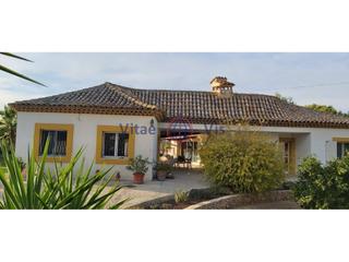 Casa in Purias. Chalet en planta baja en purias