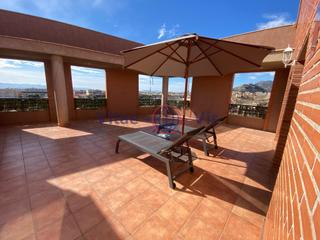 Dachwohnung en Calle antonio pelegrin medina. tico 3 dormitorios  las torres