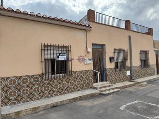 Casa en Calle bautista. Casa 4 dormitorios  zarcilla de ramos