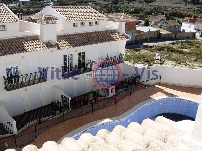 Foto 00296471-225e-487d-9e3e-fe9a16021bb4. Dúplex amb aparcament piscina a La Tova Lorca