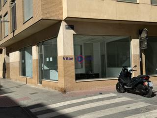 Local Comercial en Avenida Europa