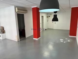 Miete Büro  Calle poeta carlos mellado. Alquiler de oficina en pleno centro avenida juan carlos i