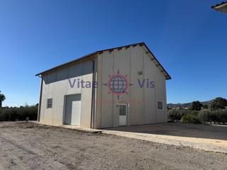 Haus in Torrecilla. Vivienda en construcción con nave y sótano en la torrecilla