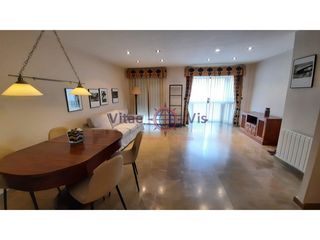 Appartement  Calle lope gisbert. Piso 4 dormitorios  san mateo