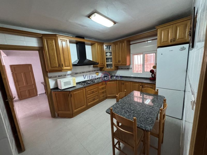 Foto cbc84a9a-dbbd-42e0-98b8-23bb1cf8fe0f. Casa amb aparcament a Tercia Lorca