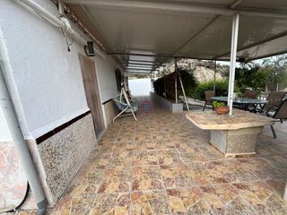 Haus  Poligono 56 paraje 3397 san julian. 2 viviendas independientes  tercia