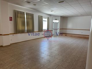Miete Geschäftsraum  Avenida europa. Local comercial destinado a formación y oficinas en avenida euro