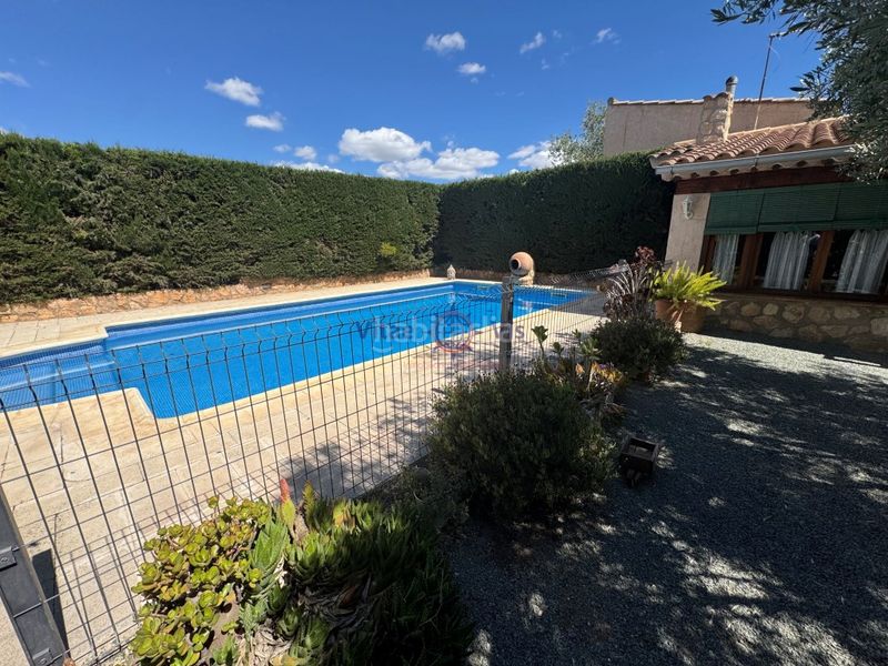 Foto f48f9b9b-a925-4ab1-9ae4-ec11eb64baa9. Casa amb aparcament piscina a Escucha Lorca