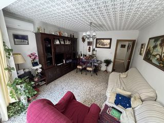 Pis  Calle lope gisbert. Piso 3 dormitorios  san mateo