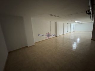 Location Local commercial  Calle corredera. Local comercial  corredera