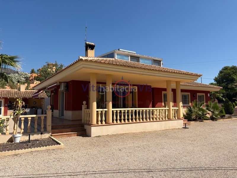 Foto 47e39d94-e098-40d4-8316-c40214c23d98. Casa amb aparcament piscina a Totana
