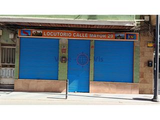 Location Local commercial  Calle ortega melgares. Local comercial