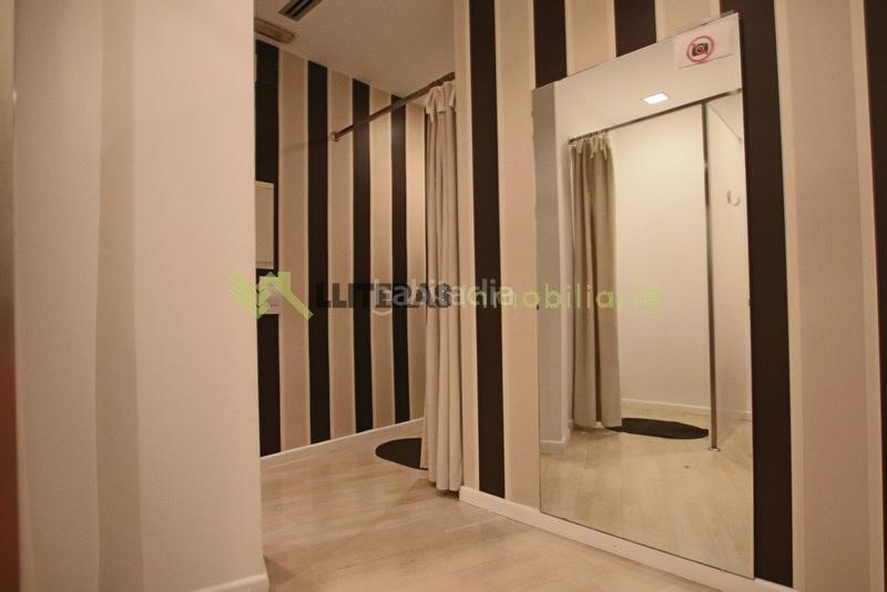 Foto e4b5d1c6-5e17-48ee-ac36-d88f9952c2c1. Alquiler local comercial amplio local comercial en Centro en Inca