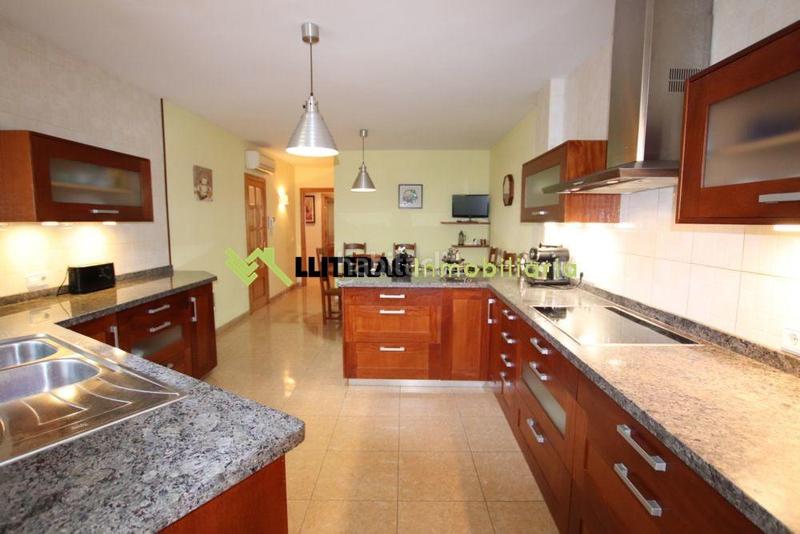 Foto fedadc08-213f-499a-a4a2-a2aa893349ad. Chalet amplio y luminoso chalet en Son Amonda - Reis Catòlics Inca
