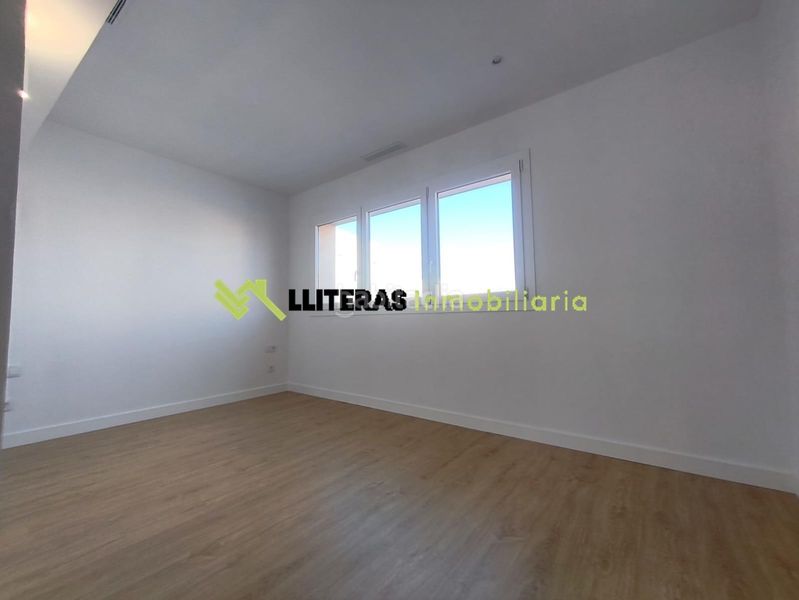 Foto ca8f51fa-91b0-4e42-bfc8-b0ca6ebd9f4f. Pis a Centro Inca