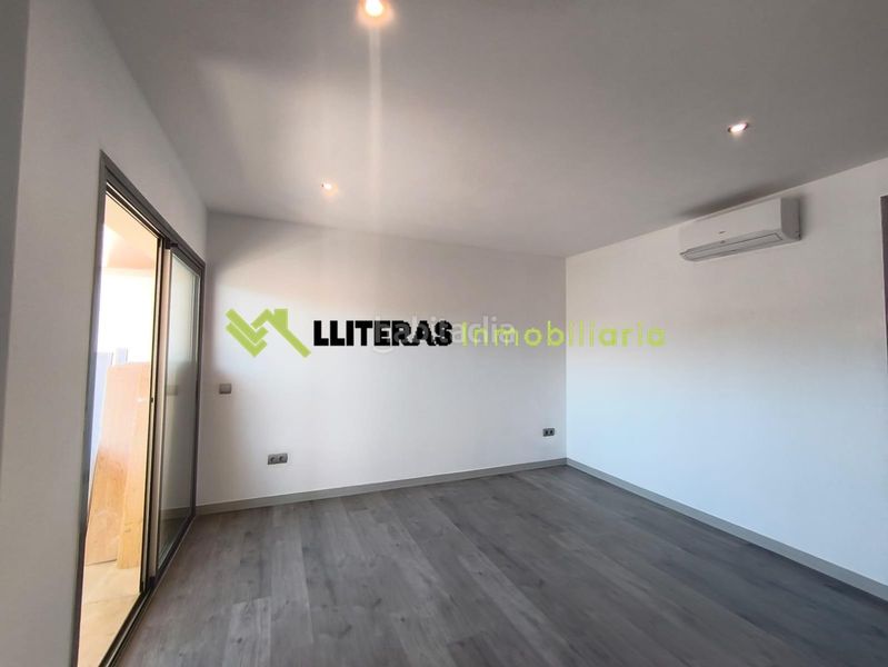 Foto eb118540-9cbc-492c-8f55-932da11c4792. Pis a port d´Alcúdia-platja dálcúdia Alcúdia