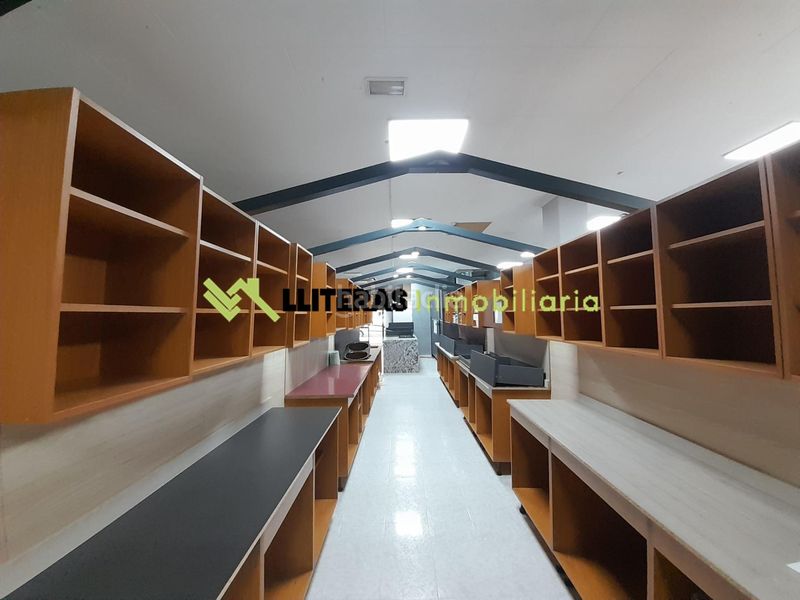 Foto 13b682ae-b411-4571-9927-570f4c255cf0. Rent business premise in Gran Via de Colom Inca