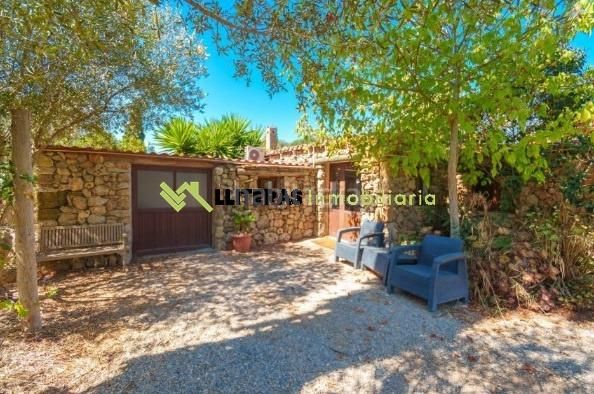 Foto d4091835-c4d7-48c4-bc3f-fd72773d7885. Casa amb piscina a Sencelles