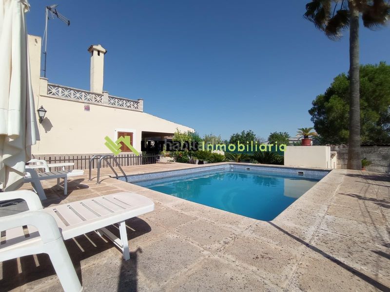 Foto 2e66b81d-e5ad-445d-97c2-90ac0a7eb7c0. Masia amb piscina a Centro Inca