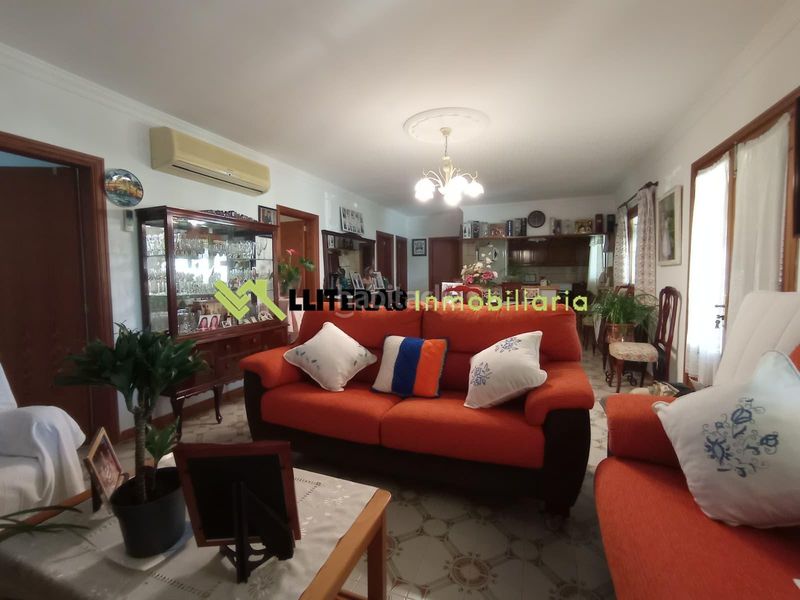 Foto 3b75f936-f737-413a-b6be-f51e84a288e0. Masia amb piscina a Centro Inca